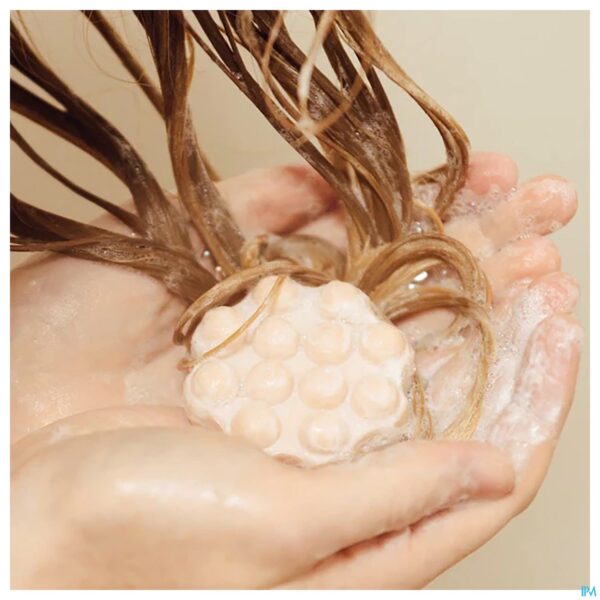 Lifestyle_image Shampoo Bar Flower Power 55g