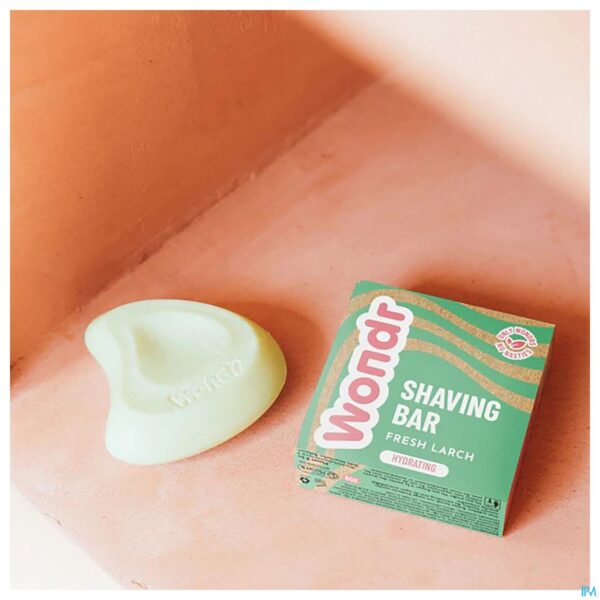 Lifestyle_image Shaving Bar Bb Larch 80g