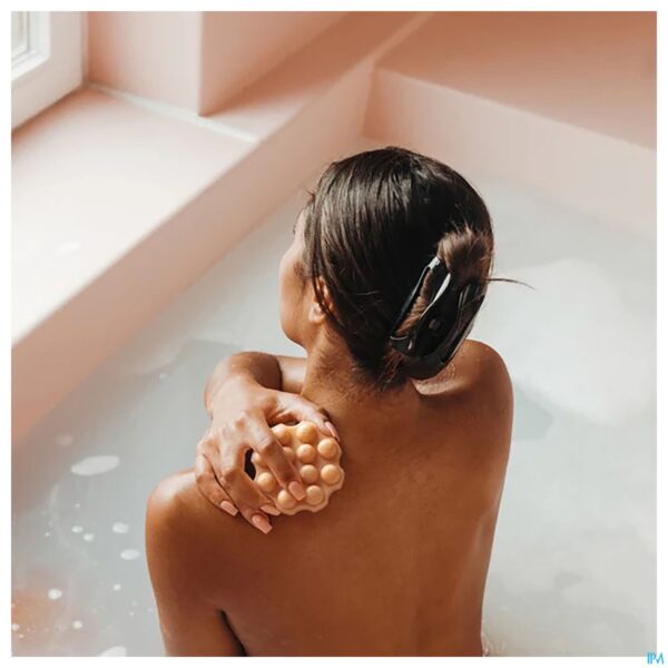 Lifestyle_image Scrub Bar Orange&grapefruit Shea Butter 102g