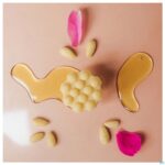 Lifestyle_image Wondr Shampoo Bar Honey Almond 55g