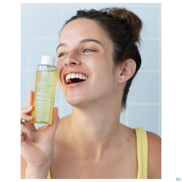 Lifestyle_image Svr Physiopure Huile Demaquillante 150ml Lifestyle_image Svr Physiopure Huile Demaquillante 150ml