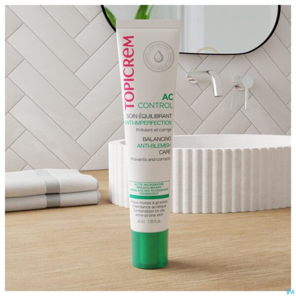 Lifestyle_image Topicrem Ac Control Balancing Verzorging Tube 40ml