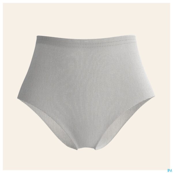 Lifestyle_image LANSINOH POSTPARTUM NETBROEKJES 69560 4 Lifestyle_image LANSINOH POSTPARTUM NETBROEKJES 69560 4