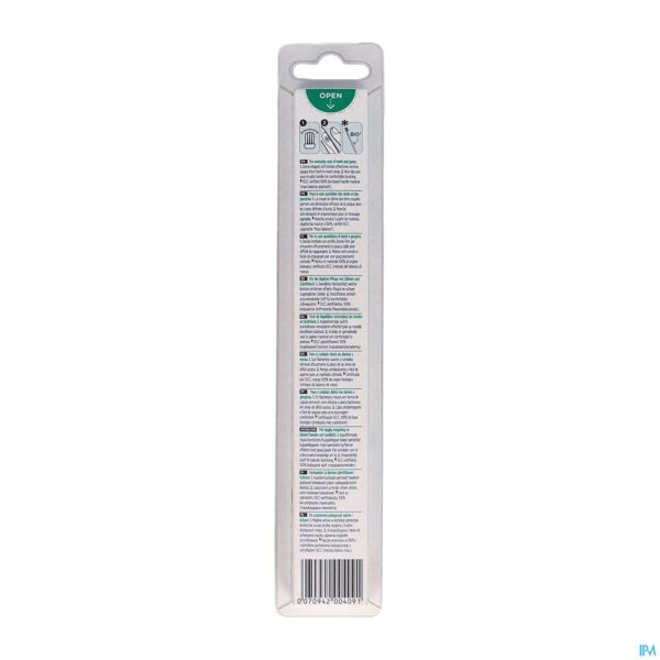 Packshot 409 Gum Classic Compact Soft Toothbrush