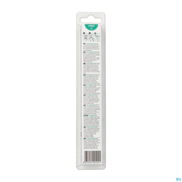 Packshot 409 Gum Classic Compact Soft Toothbrush