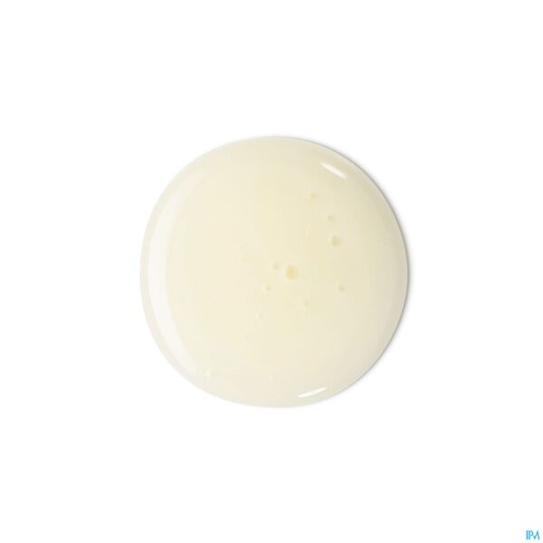 Lifestyle_image Vichy Dercos Dermo Kalmerend Vet Haar Sh 200ml