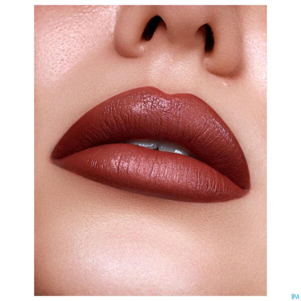 Lifestyle_image Skinproof Ral Potlood Hyalur-on 02 Steenrood Gh 3g