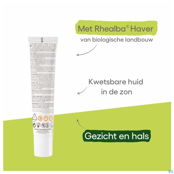 Lifestyle_image Aderma Protect Fluide Invisible 40ml