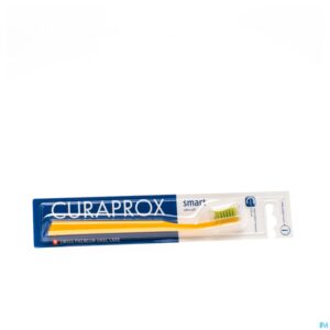 Packshot Curaprox Tandenb Smart 2