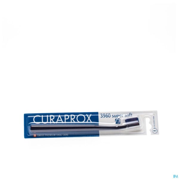 Packshot Curaprox Tandenb Super Soft 2