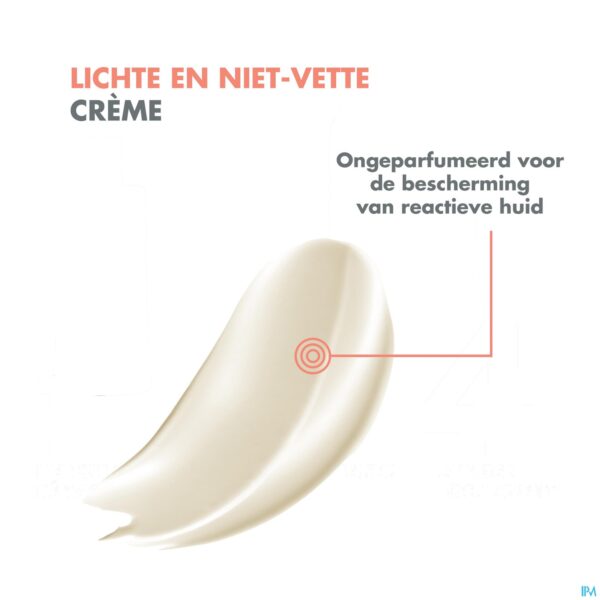 Lifestyle_image Avene Rosamed Concentraat Tegen Roodh. Spf50+ 30ml