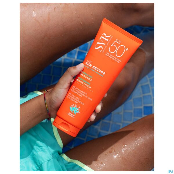 Lifestyle_image Svr Sun Secure Lait Spf50+ Tube 250ml