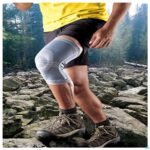 Lifestyle_image Futuro Ultra Performance Kniestabilisator S