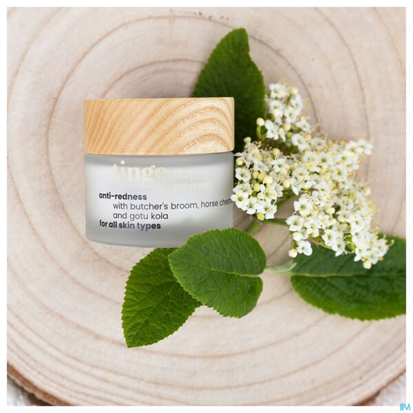 Lifestyle_image Tinge Women Anti Roodheid Creme 30ml