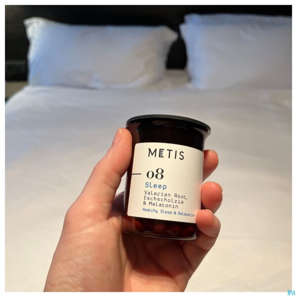 Lifestyle_image Metis Sleep 08 Refill V-caps 48
