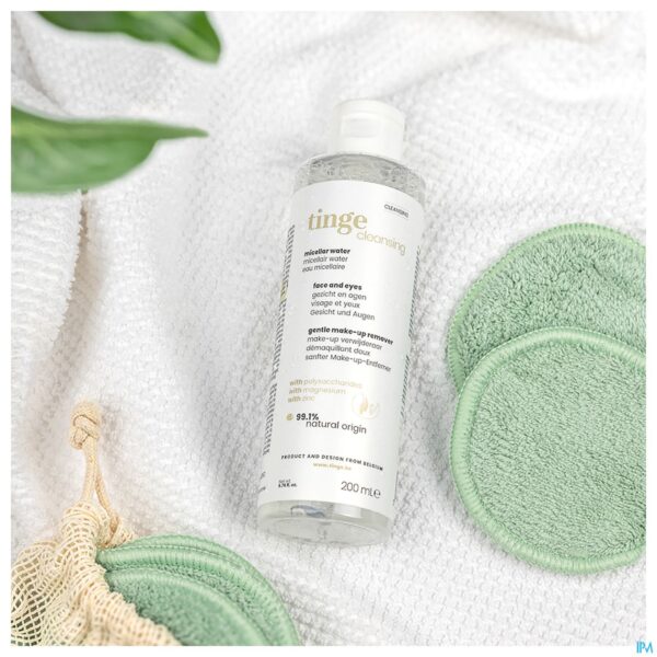 Lifestyle_image Tinge Cleansing Micellair Water 3in1 200ml