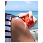 Lifestyle_image Svr Sun Secure Spray Biodegradable Spf50+ 200ml