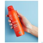 Lifestyle_image Svr Sun Secure l Crepitant Spf50+ Lait 200ml