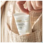 Lifestyle_image Tinge Hydraterende Handcreme Tube 50ml