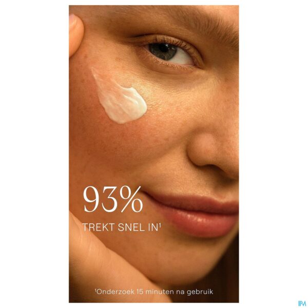 Lifestyle_image Weleda Skin Food Voedende Dagcreme 40ml