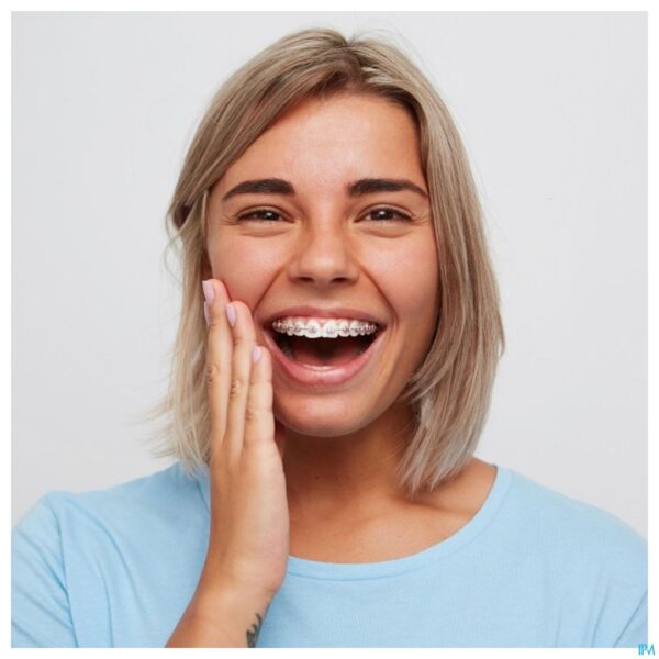 Lifestyle_image Vitis Orthodontic Wax Blister 2 Doosjes 3600