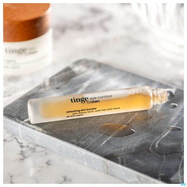 Lifestyle_image Tinge Men Oogcontour Roll On 10ml