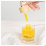 Lifestyle_image Tinge Golden Oil 30ml
