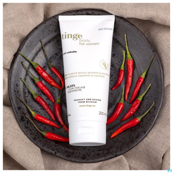 Lifestyle_image Tinge Women Creme Anti Cellulite Tube 200ml