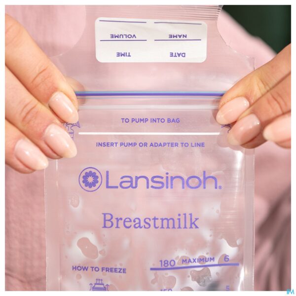 Lifestyle_image Lansinoh Bewaarzakjes Moedermelk 50 40056
