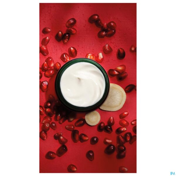 Lifestyle_image Weleda Granaatappel&maca Verstevig.nachtcreme 40ml