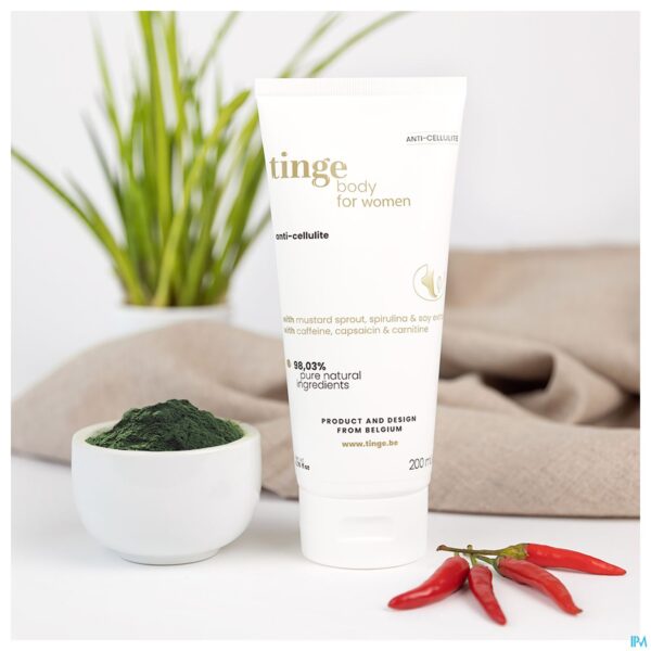 Lifestyle_image Tinge Women Creme Anti Cellulite Tube 200ml
