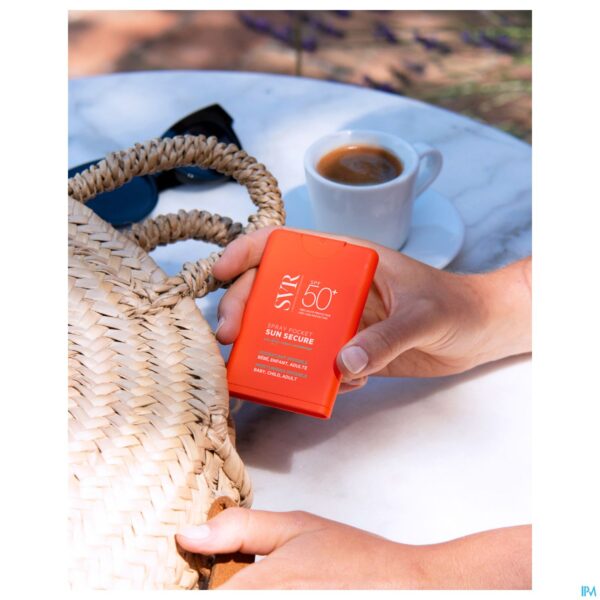 Lifestyle_image Svr Sun Secure Spray Pocket Spf50+ 20ml