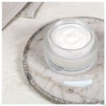 Lifestyle_image Tinge Women Intense Dagcreme 50ml