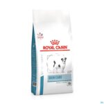 Packshot Royal Canin Dog Skin Care Small Dog Dry 2kg