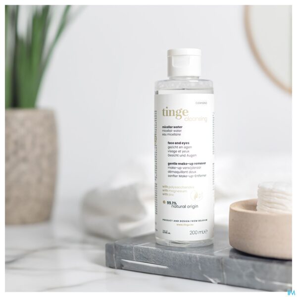 Lifestyle_image Tinge Cleansing Micellair Water 3in1 200ml