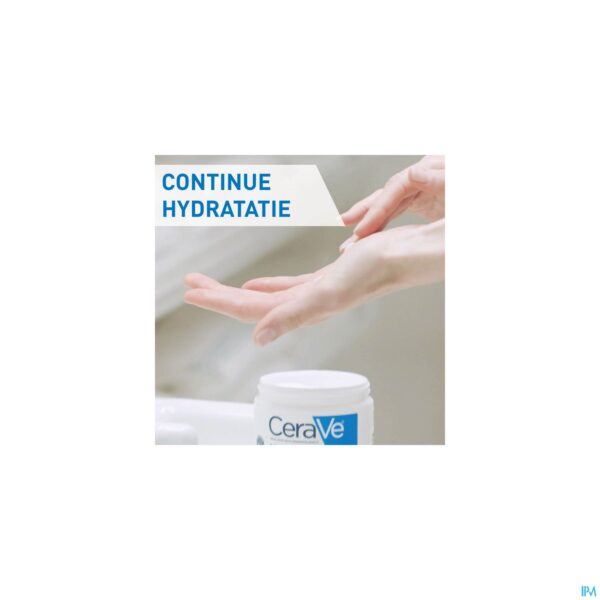 Lifestyle_image Cerave Balsem Hydraterend Pot 454g