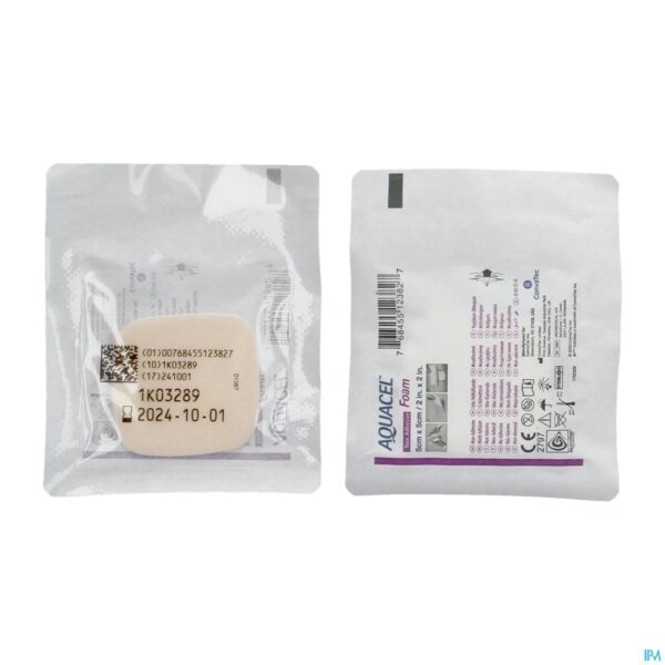 Productshot Aquacel Foam Non Adhesief 5x5cm 10