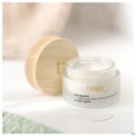Lifestyle_image Tinge Booster Nachtcreme Pot 50ml