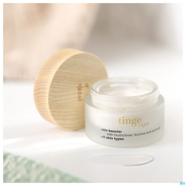 Lifestyle_image Tinge Booster Nachtcreme Pot 50ml