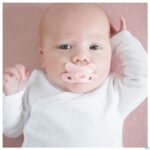 Lifestyle_image Difrax Fopspeen Natural Newborn Uni/pure Assorti
