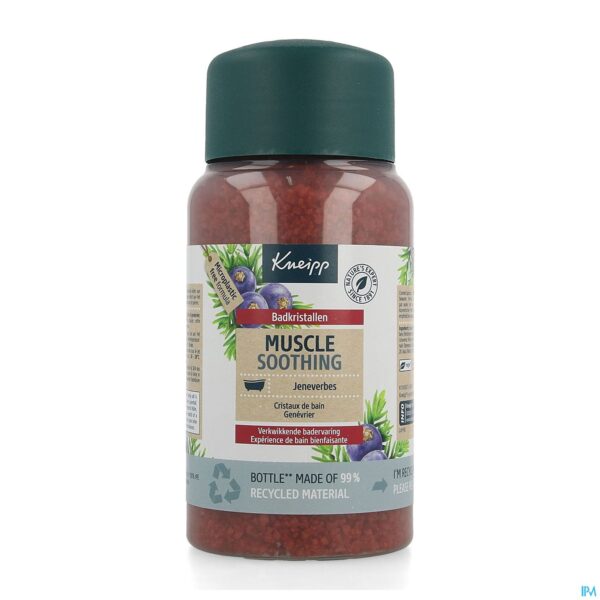Packshot Kneipp Badkristallen Muscle Soothingjeneverbes600g
