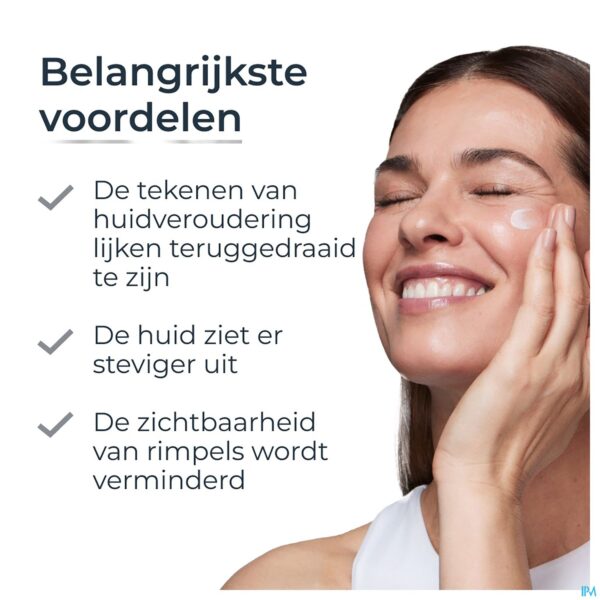 Lifestyle_image Eucerin Hyaluron Filler 3x Epigenetisch Serum 30ml