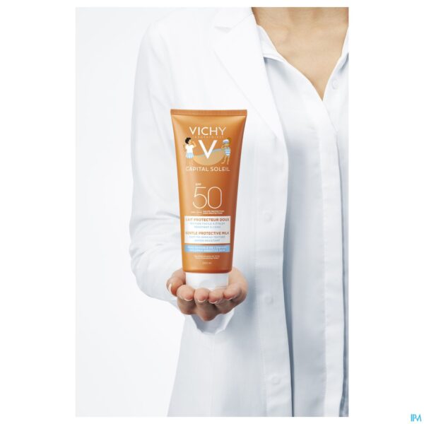 Lifestyle_image Vichy Cap Sol Ip50+ Melk Kind Gev H 300ml