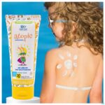 Lifestyle_image BABYTON NATUURLIJKE MINERALE ZONNECRÈME ATOPIC SPF30 100 ML