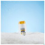 Lifestyle_image Heliocare 360° Sport Transparant Stick Spf50+ 25g