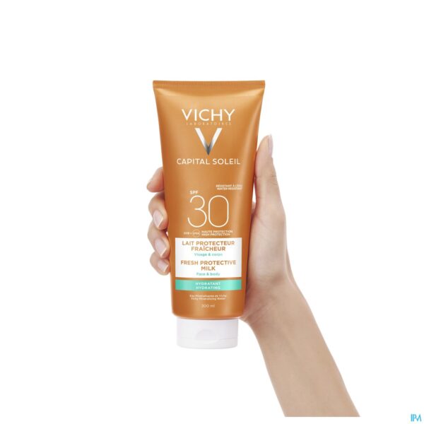 Lifestyle_image Vichy Cap Sol Ip30 Melk Lichaam 300ml