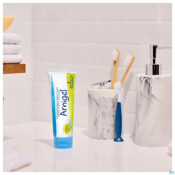 Lifestyle_image Arnigel Tube 45g Boiron