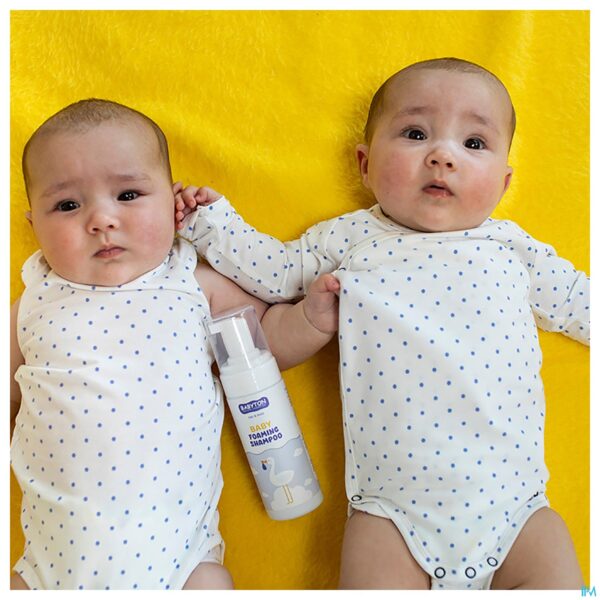 Lifestyle_image Babyton Natuurlijke Foaming Shampoo Baby 150ml