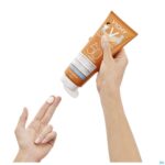 Lifestyle_image Vichy Cap Sol Ip50+ Melk Kind Gev H 300ml
