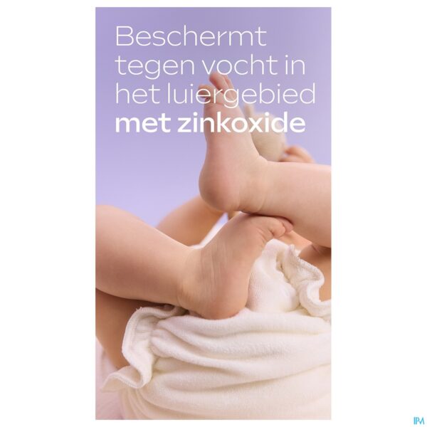 Lifestyle_image Weleda Baby 3in1 Billenbalsem Witte Malva 50ml